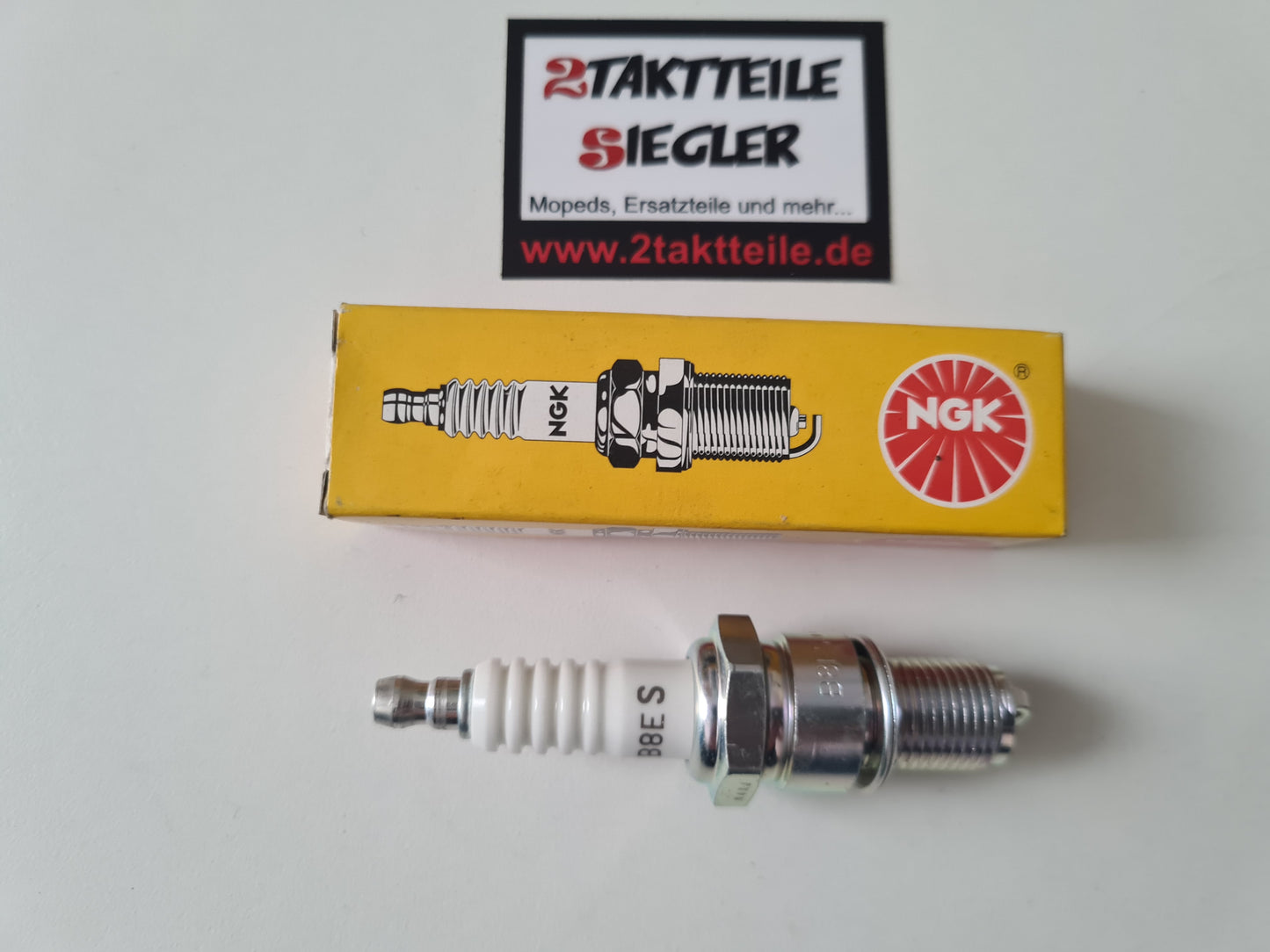 Zündkerze NGK B8ES 2411