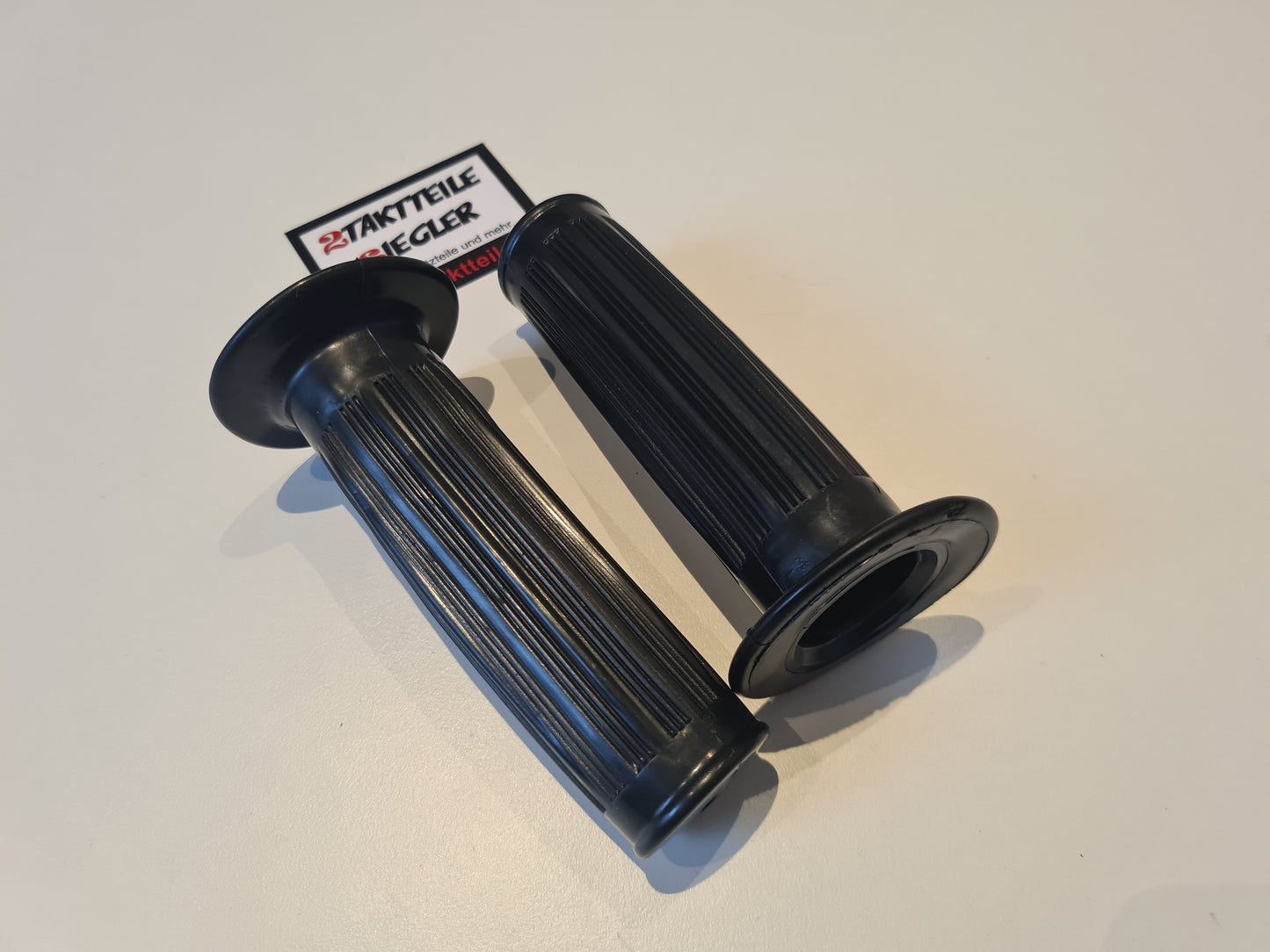 Lenkergriffe Klassik 24 / 24 mm Mofa Mokick schwarz Hercules Kreidler Zündapp Puch Griffgummi Handschaltung