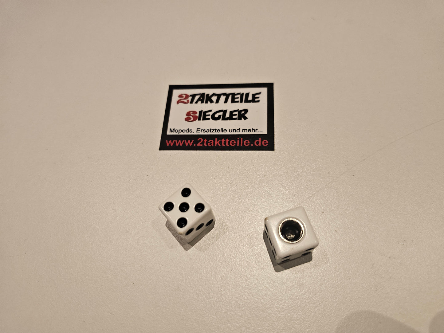 Ventilkappen Würfel weiß/schwarz 2er Set